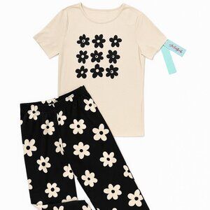 Cat & Jack Black and Cream Floral Pajama Set Size XL
